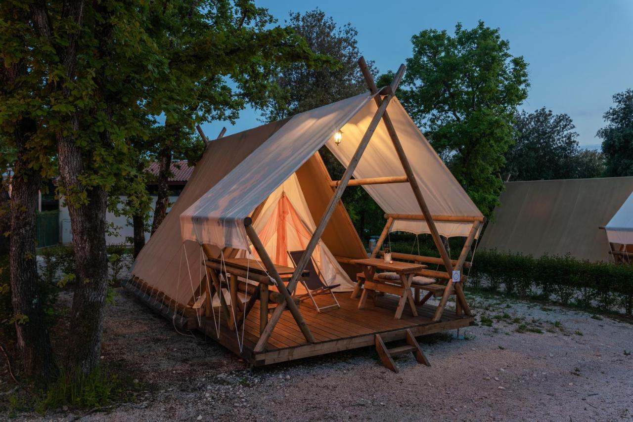 Eco Glamping- Fkk Nudist Camping Solaris Poreč Zewnętrze zdjęcie